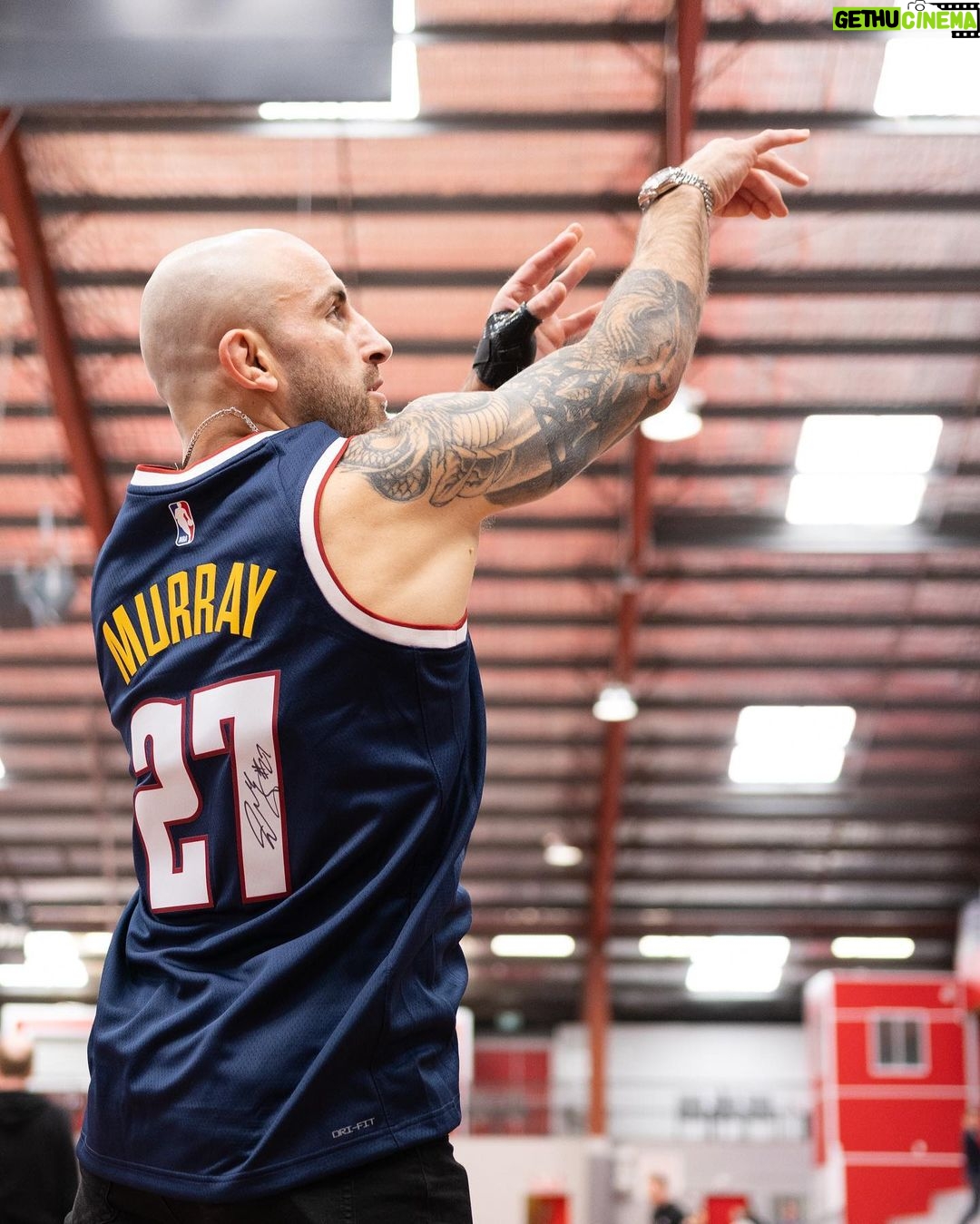 Alexander Volkanovski Instagram - And the Nuggets takes the championship 🏆 Shoutout to my guys @jmglitxh27 and AG. And to the rest of the team Congratulations champs, well deserved 🙌🏼