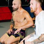 Alexander Volkanovski Instagram - Good to have @bangtaomuaythaimma’s very own @gifi910 in town 🤼📝