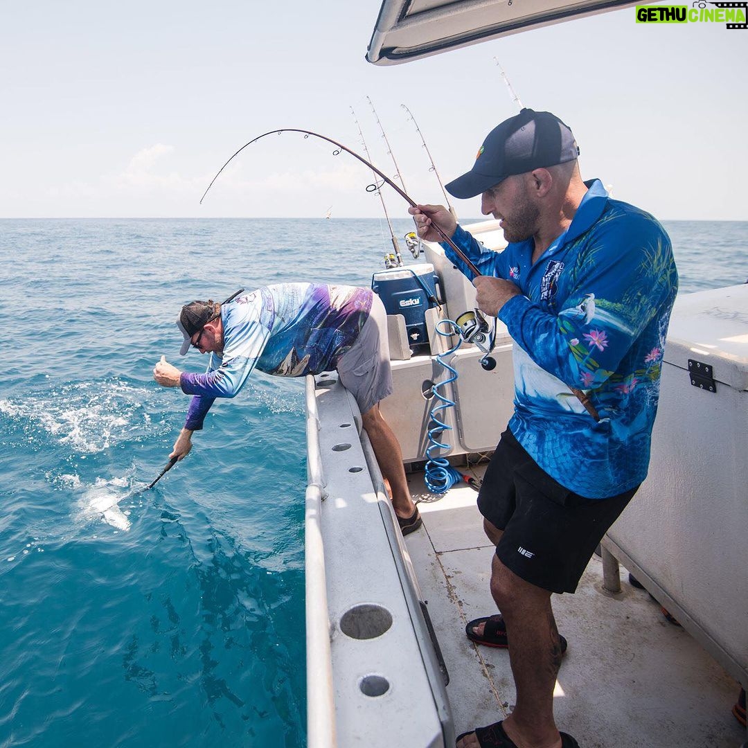 Alexander Volkanovski Instagram - It was an absolute honour having the UFC Featherweight Champion Alexander “The Great” Volkanovski and his team join us for an epic few days of fishing in hopes of snatching the million-dollar barra! 💪🏼🔥 We took our boats out and gave the boys a taste of the best fishing experience Australia has to offer 🎣 Alex showed us his true champion spirit by filling the Esky to the brim with Golden Snapper, Mackerel, Tuna, Jewfish, and Barramundi! 🐟🏆 It’s safe to say we are all hyped for “The Great’s” next visit to the Northern Territory 👍🏼 Watch this space for even more Volk adventures 😎 Darwin Harbour