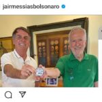 Alexandre Garcia Instagram - Ao completar 83 anos, recebi a Medalha 3.I: “imorrível, imbrochável, incomível”.