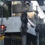 Alexandre Garcia Instagram - Rio, as verticais belas e as feias: Parque Laje x Centro.