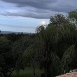 Alexandre Garcia Instagram - Céu de chumbo mas a luz brilha. Boa noite!
