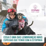 Alexandre Rossi Instagram - Daqui alguns dias era pra nossa querida Estopinha (@estopinharossi) estar completando seus 15 anos, mas infelizmente ela não está mais conosco e essa semana me peguei pensando muito nela e em tudo que vivemos juntos. E lembrei de algumas viagens que fizemos juntos, inclusive uma que fomos pro Chile e brincou muito na neve, correndo de um lado pro outro, e sendo aquela espoleta que conhecemos, rs. E pra homenagear ela e amenizar um pouco essa saudade, gravei um Podcast falando sobre nossas viagens e como foi tudo. E se você quiser matar um pouco dessa saudade também, consegue ouvir o Podcast Dr Pet em qualquer plataforma de áudio. : #alexandrerossi #drpet #podcastestopinha #estopinha #aniversarioestopinha #saudade
