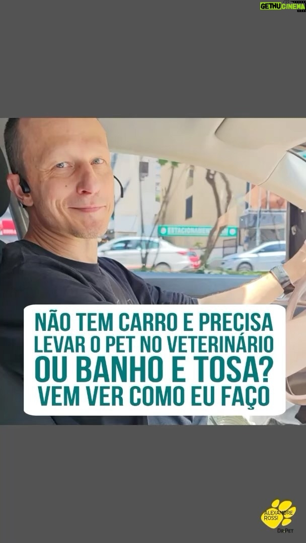Alexandre Rossi Instagram - O verão chegou e o calor está prometendo, viu?! Percebi que meus pets já estavam mostrando sinais de desconforto, então decidi de última hora tosá-los, pra ajudar a refrescar. Como vocês sabem, faz um tempo que não tenho carro, então, recentemente descobri a @vaideturbi, que além de aceitar pets, sempre tem carros disponíveis e é supersimples de alugar. Entrei rapidamente no app e já sai com a galera para a tosa, vem conferir no vídeo. Também uso a Turbi quando vamos viajar em família ou quando preciso levar os pets no veterinário, pois a praticidade é impressionante! Fiquei muito feliz de descobrir esse serviço e estou adorando. Então, quando precisar de um carro pra sair ou levar seu pet pra qualquer lugar, aproveita e usa meu cupom de desconto: DRPET50 pra 50 reais de desconto no primeiro uso. : : #alexandrerossi #drpet #turbi #vaideturbi #cachorro #gato #parceria