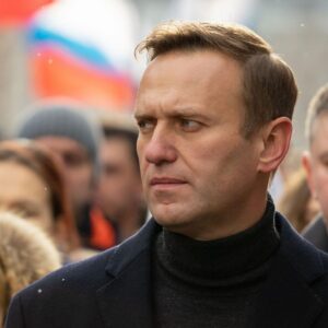 Alexei Navalny Instagram - 19 лет колонии особого режима. Цифра не имеет значения. Я отлично понимаю, что, как и многие политзаключенные, сижу пожизненный срок. Где пожизненность измеряется сроком моей жизни или сроком жизни этого режима. 

Цифра приговора не для меня. Она для вас. Вас, а не меня хотят испугать и лишить воли к сопротивлению. Вас вынуждают сдать без боя свою Россию банде предателей, воров и негодяев, захвативших власть. Путин не должен достичь своей цели. Не теряйте воли к сопротивлению.