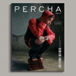 Alfonso Herrera Instagram - ¡ESTRENAMOS NUESTRO VOLUMEN N°2! @ponchohd protagoniza nuestra portada a través de una historia contada por @montblanc #MontblancLibrarySpirit Editor en Jefe @bienfufurufo Fotografía @enriqueleyva_ Director Creativo y de Moda @edu.espejo Grooming @emmimua Hair @juliettte_herrerias Coordinación de Moda @rislasd Asistente de Foto @narayan_echeverria Asistente de Moda @zandorceballos Agradecemos a @prim_mx las facilidades otorgadas para el uso de las instalaciones de @prim_guestrooms PR @ddanym & @icunacury05 Alfonso usa en portada un reloj Montblanc 1858 Iced Sea Historia Completa | Link en Bio ☝🏾 #perchamagazine #alfonsoherrera #portada