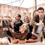 Alfonso Herrera Instagram - Cualquier parecido con la realidad de una familia mexicana es mera coincidencia… Próximamente en 3000 SALAS!