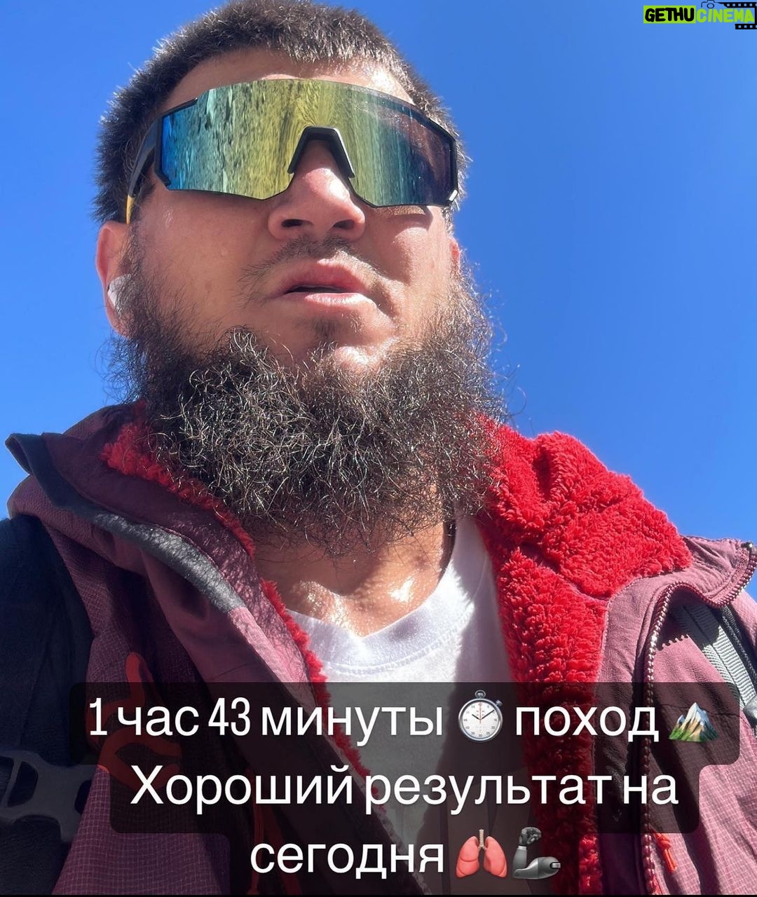 Ali Bagov Instagram - Медленно но уверено двигаемся 🏔️🦾#висота3500м Станция Мир 3500м