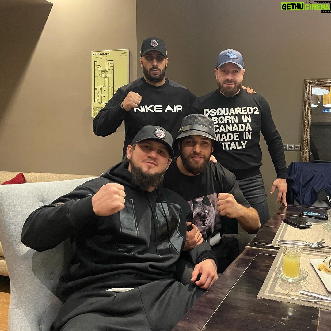 Ali Bagov Instagram - Московские братья волки...🐺👊🏽 Ямское Поле -Бизнес парк для роста