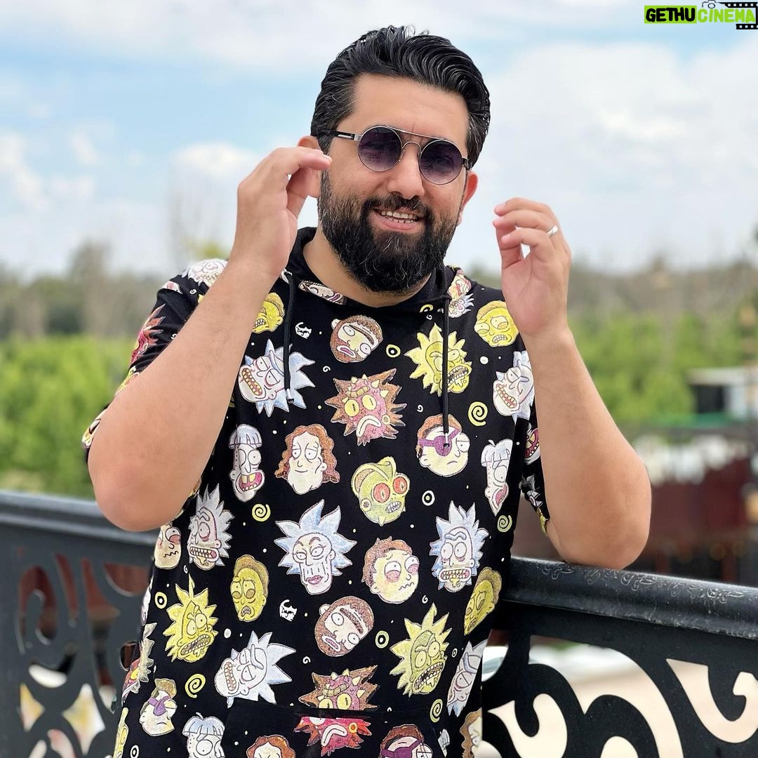 Ali Fadil Instagram - نهار العافية على قلوبكم 🌹