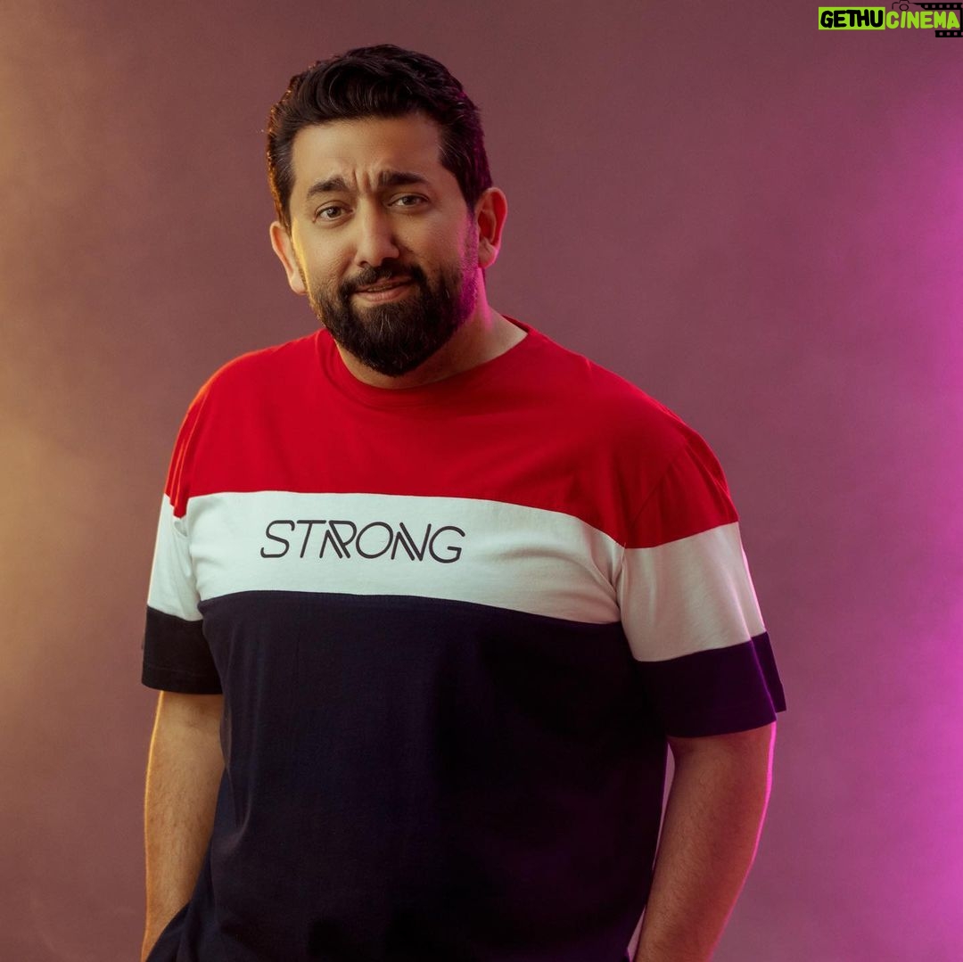 Ali Fadil Instagram - ويكلك ليش تلتزم بالريجيم 😌 الصور من @photokhana_studio