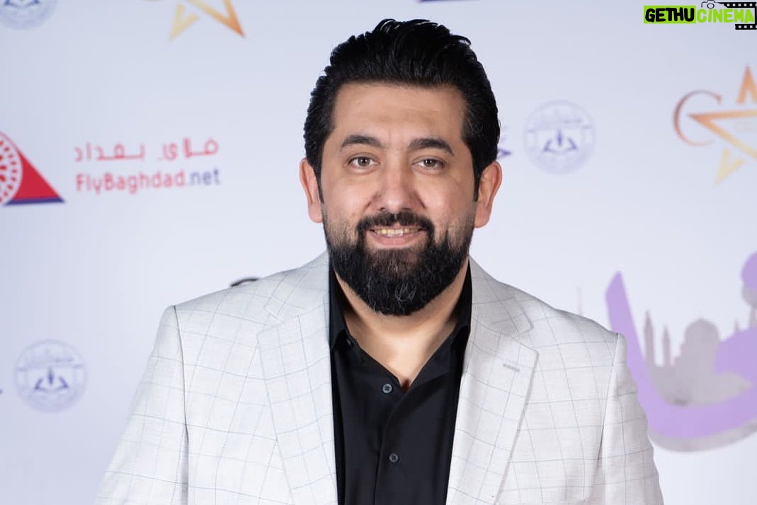 Ali Fadil Instagram - اللي يسألني انت ضعفان ؟ اجاوبه نعم متبع نظام غذائي صار ٣ شهور والغاية صحية بحتة ما اريد اصير أجمل 😒 حاب وزني السابق ومتصالح وياه مقاييسي للوسامة مختلفة 🧐 بس اهم شي الصحة غير حياتك لاجل صحتك لان الصحة رصيد لا تخسره بدون سبب