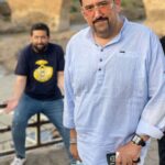 Ali Fadil Instagram - كل عام وانت بالف خير حبيبي واخي وسندي واللي نابص لي حتى بصوري ان شاء الله حبيبي ١٠٠٠ سنة بس اكو شغلة بقلبي باقية هي هذه دكة تجي وية ميسي بنفس اليوم @awosalhlfe