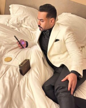 Ali Jassim Instagram - حصولي على جائزة افضل مطرب عراقي لسنة 2023 في مهرجان afdal awards
من بيروت عاصمة الحب والجمال …….ودا اكتب خطة 2024 وين راح تكون 
القادم افضل ان شاء الله 

#الحمدالله_دائماً_وابداً