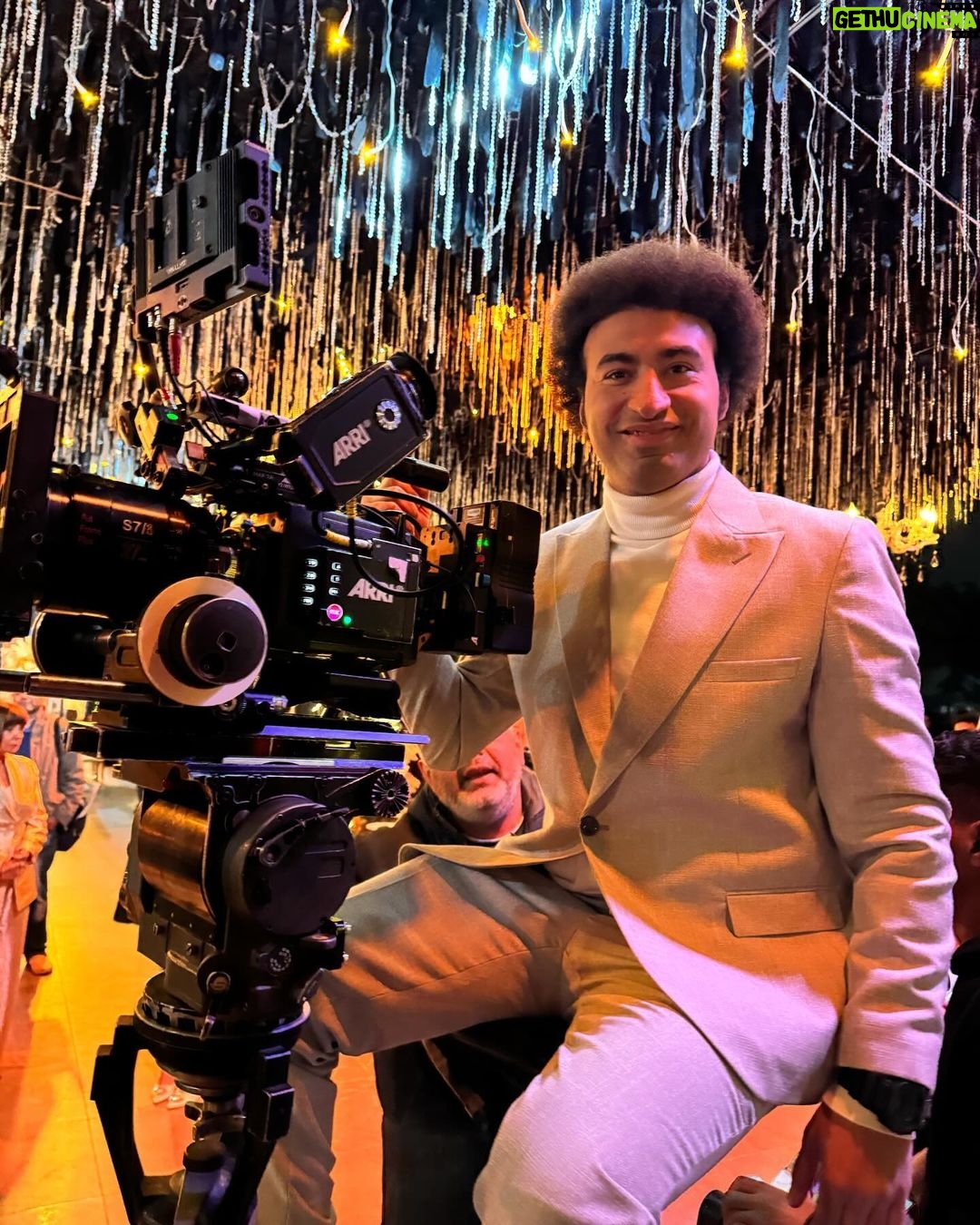 Ali Rabie Instagram - صوره عالماشي من كواليس فيلم #عالماشي فيلم #عالماشي فيلم عيد الفطر المبارك في كل سينمات مصر والوطن العربي ٢٠٢٤ دعواتكم 🙏