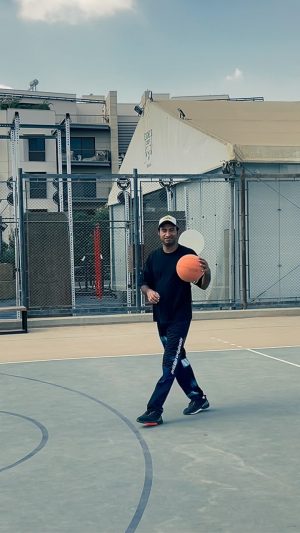 Ali Rabie Instagram - يا لعيب 👏👏👏👏 🏀🏀🏀 
@moatazelmseery 🤍