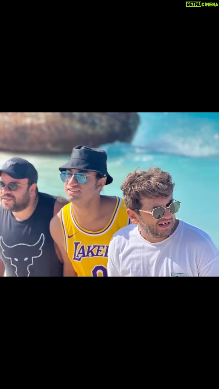 Ali Rabie Instagram - @mo_abdelrahman @moustfakhater 🐋🌝