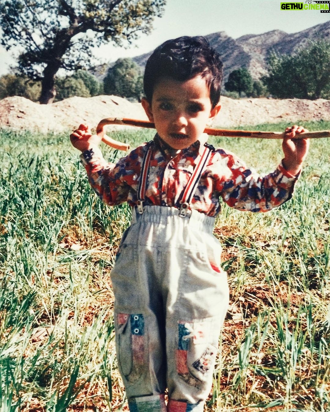 Ali Shadman Instagram - دَ ایلام گوچان دَ دَس ، پِشتِم زاگرُس ... 🏔 #اصل#خاک