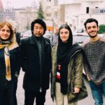 Ali Shadman Instagram - اکرانِ آنلاین « مهمانخانه ماه نو » شروع شد . در فیلیمو ، نماوا و ... میتونین ببینین . کیف میکنم نظراتتون رو درباره‌ اش بخونم .