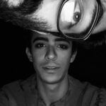 Ali Shadman Instagram – من به چِشم زَخم اعتقاد دارم
هر چند تحفه ای نیستیم !
ولی از اون کپشن خَفَنا برات نمی نویسم …
فقط تنها آرزوم برات اینه که ؛
خانه سالمندان
در حالی که تو از پیری کور شدی و‌ من کَر 
بهت بگم :
تولدت مبارک بِرا 👨🏼‍🦳