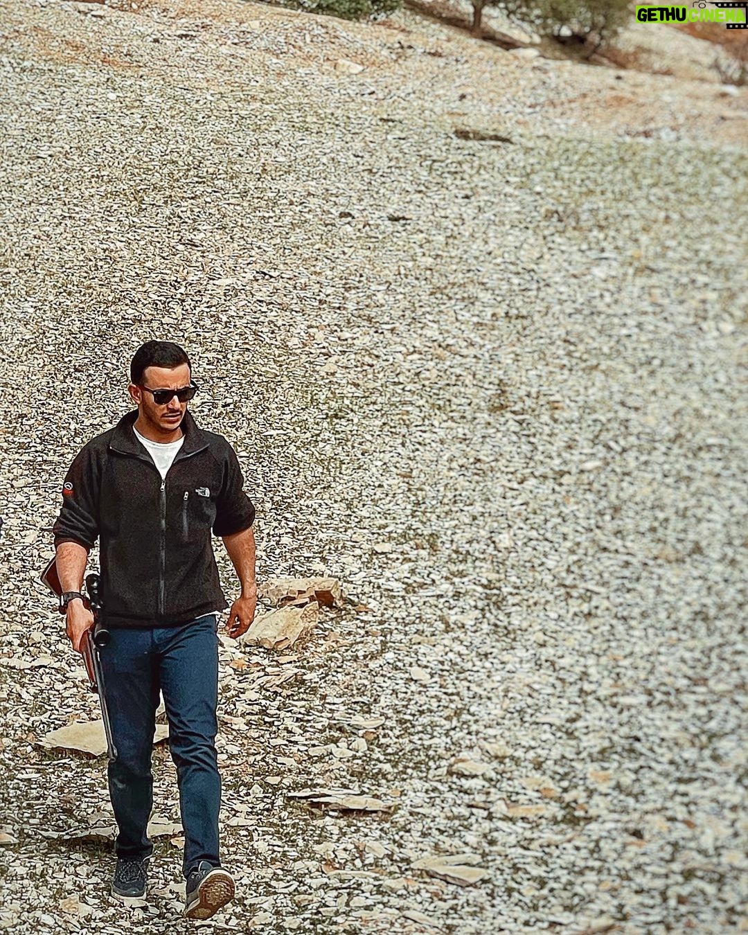 Ali Shadman - 273.2K Likes - هدف تُفنگ باید سَنگ باشه
ولاغیر ...
🪨
