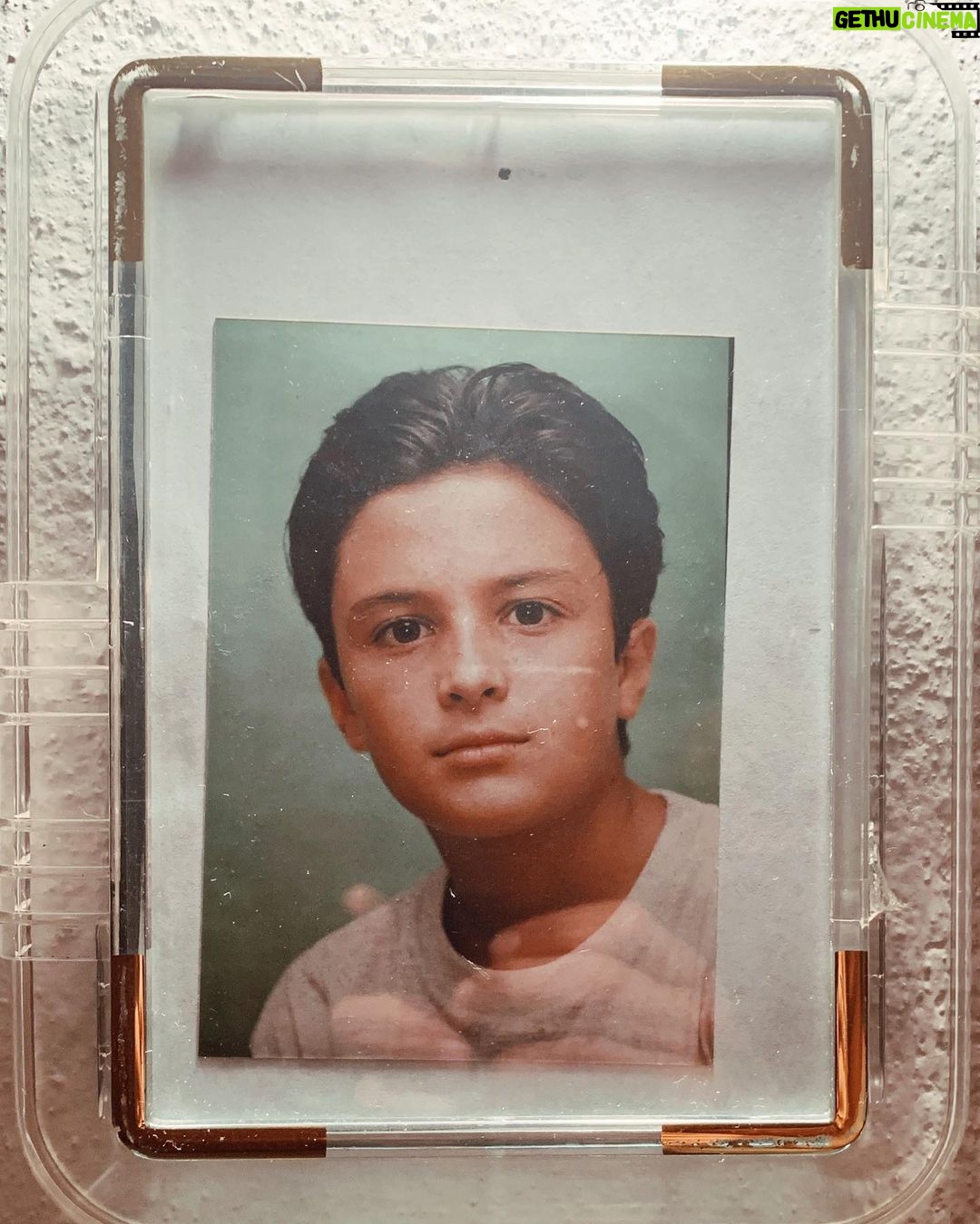 Ali Shadman - 151.7K Likes - به زُهد همچو تویی
رونق این کارخانه کم نشود
.
امسال هَمش جشن قهرمانیِ شماست
خوشبحال من و ایران
الهی همیشه همین باشه
خداحفظت کنه
تولدت مبارکِ وَطَن
داداش
قهرمان
🗻
