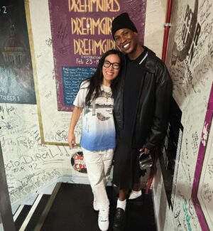 Ali Wong Instagram - Incredibly honored @sheacoulee came to my first show at the @chicagotheatre 😭 ❤️ 😮 Few tix left for Monday, all other shows this weekend are SOLD OUT. And see u Tuesday Detroit!! Tix and info in bio ⬆️