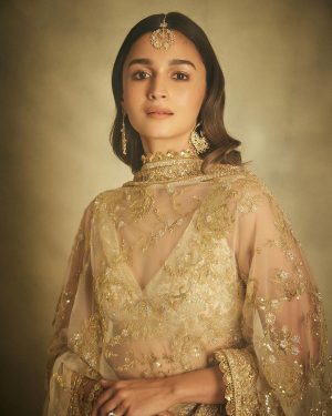 Alia Bhatt Instagram - ✨☀️🫶🌝