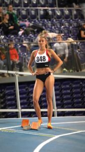 Alica Schmidt Instagram - I‘m addicted ⚡️ #trackandfield 🎥 @fredirichter