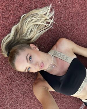 Alica Schmidt Instagram - My happy place 🫶🏼 
#trackandfield