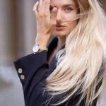 Alica Schmidt Instagram – Anzeige/ Sunkissed 🌞🥰
Gerade an heißen Sommertagen ist es so wichtig sich ausreichend einzucremen 🙏🏼 abseits vom Sportplatz nutze ich immer die @eucerin_de Hydro Protect Sonnencreme☺️ sie spendet meiner Haut viel Feuchtigkeit und hat keine klebende oder fettende Textur!
#eucerin #protectyourskinwitheucerin