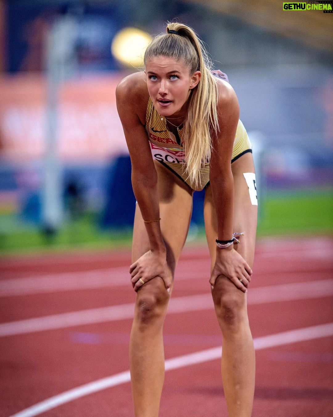 Alica Schmidt Instagram - I‘m going to the world championships 🔥🥰✨ I officially got selected to represent Germany with the 4x4 relay at my second world championships in less than two weeks 🥰🔥 couldn’t be more excited 🥺🤭 last preparation starts now before we‘re off to @wabudapest23 ❤️