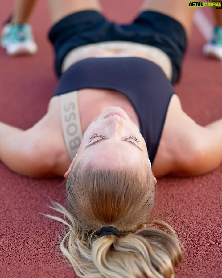 Alica Schmidt Instagram - Latest training dump 💪🏼 📸 @fredirichter #trackandfield #running #intervaltraining