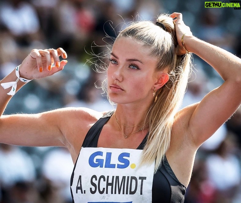 Alica Schmidt Instagram - Arrived in the ๐บ๐ธ and the first training session is already done ๐๐ผ only one week left until the world championship starts โจโบ๏ธ ๐ท @beautifulsports #trackandfield #running #sprint #400m #dreamcometrue #workinghardpaysoff Santa Barbara, California