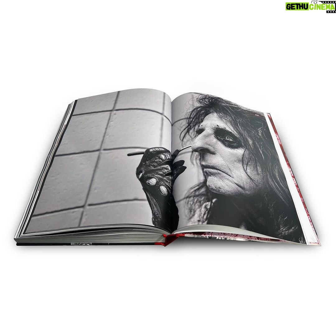 Alice Cooper Instagram - ‘Starring Alice Cooper’ The brand new official book from Rufus Publications is now available for preorder. All preorders save 10% when ordered before November 30th. The book comes in three editions including a deluxe version signed by Alice Cooper and limited to just 500 copies. Alice Cooper is a truly defining artist in the Rock pantheon who significantly shaped both the visual and musical landscape influencing countless other artists and selling over 50 million records along the way. This collection goes deep into the history books and celebrates the unique story of Alice featuring rare and unseen photographs from some of Rock’s must celebrated photographers. 👁️🗨️Link in bio👁️🗨️ #rufuspublications #alicecooper #photobook #schoolsout #rock 📸’s: 1 - Kyler Clark, 2 & 4 - Ross Halfin, 3 - Glen La Ferman, 5 - Keystone Press. All ©️To the owners. All rights reserved