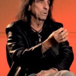 Alice Cooper Instagram - Off with your head!