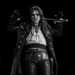 Alice Cooper Instagram - Thank you to all the Freaks who joined us this Summer. The Too Close For Comfort Headline Tour kicks off in two weeks. Until then, we'll see you in your nightmares. 📷 @steve_rose
