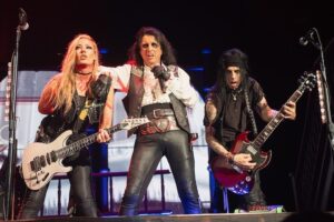 Alice Cooper Instagram - You gotta rock, you gotta roll
You gotta shock and lose control

🎟 https://AliceCooper.com/tour 
📸 @qromag