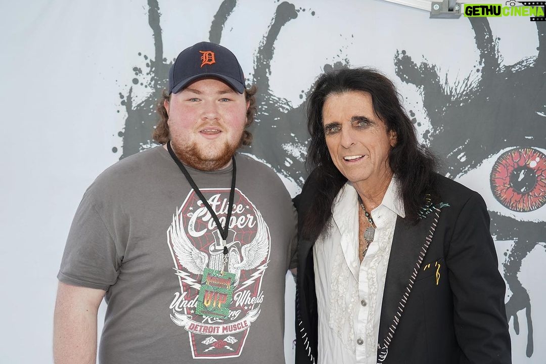 Alice Cooper Instagram - Saturdays are for the Sick Things! 1. @wastedhobo 2. @nico.lette.h 3. @ben.morley13 4. @thecreaturescostume