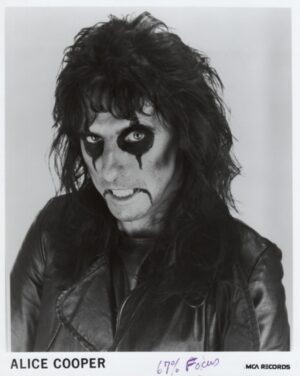 Alice Cooper Instagram - I'm ready for my close up...
