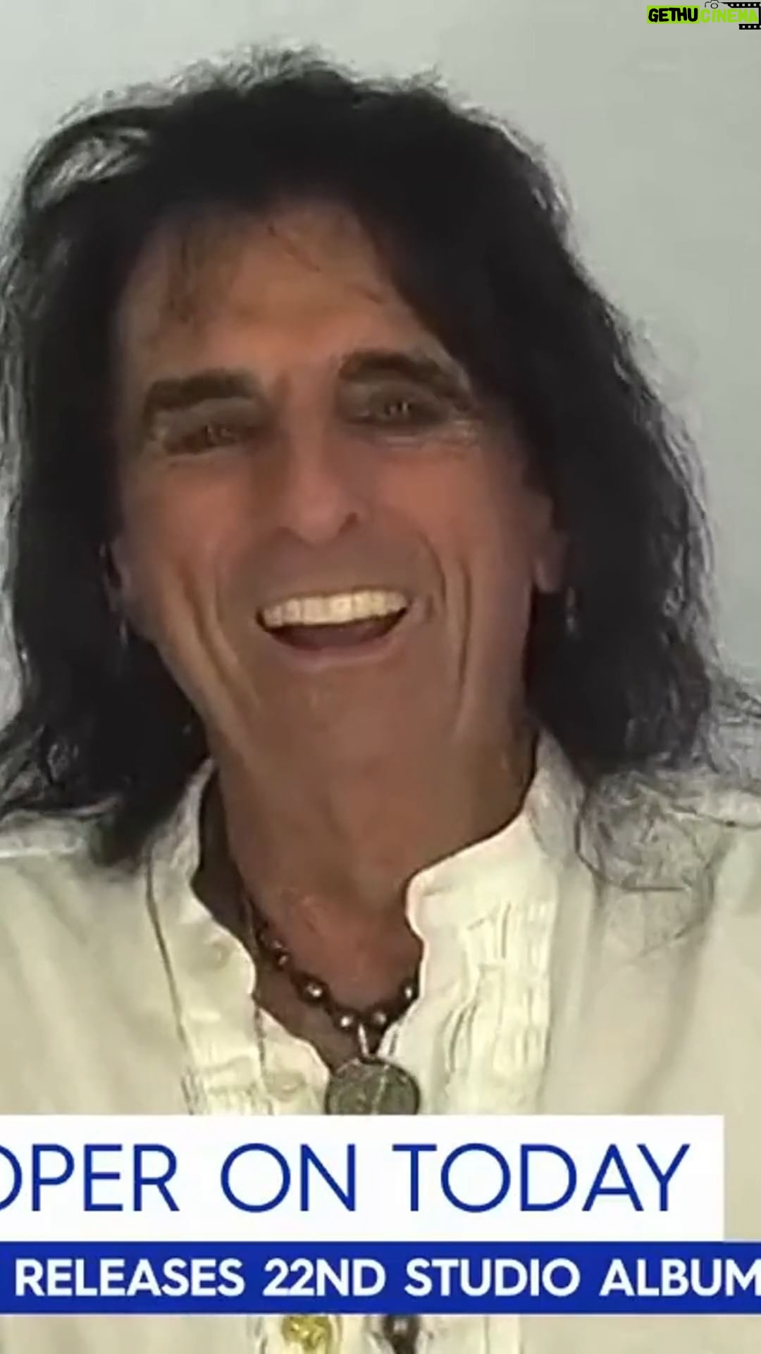 Alice Cooper Instagram - What would you have done? 🤷♂️