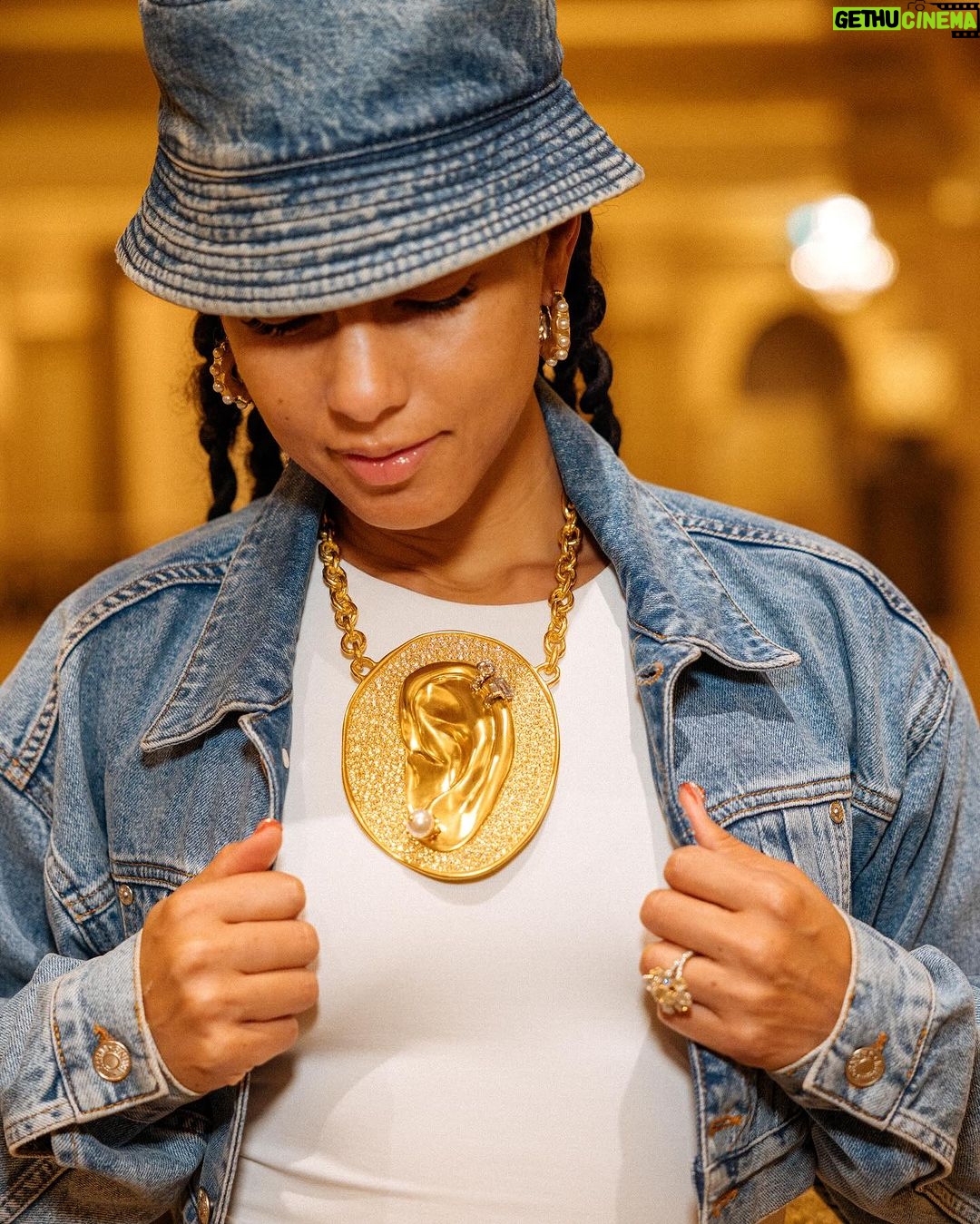 Alicia Keys Instagram - Do more of what brings you joy✨💫🤩
