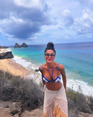 Aline Campos Instagram - Cores e sabores de Noronha 💜✨