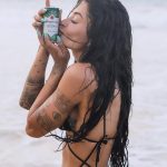 Aline Campos Instagram - Tudo mais que perfeito por aqui! ☀️ @tanqueraybr #VivaOMagnifico *ad #BebaComModeração Não compartilhe com menores de 18 anos. Aprecie com moderação. Fernando de Noronha