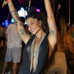 Aline Campos Instagram – 2024 começou com muito amor e luz por aqui! 🙏🏾
Melhor Reveillon da minha vida @reveillon.carneiros 🐏
Gratidão a todos que fizeram parte dessa energia linda!💜 Praia De Carneiros