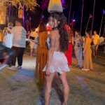 Aline Campos Instagram - Pensem num ano que já começou bem vivido, cheio de amor e luz!!🙏🏾✨🤍 Sou MUITO GRATA!!!! ✨ Feliz 2024, meus amores! Luz na vida de todos nós!!! @reveillon.carneiros Praia De Carneiros