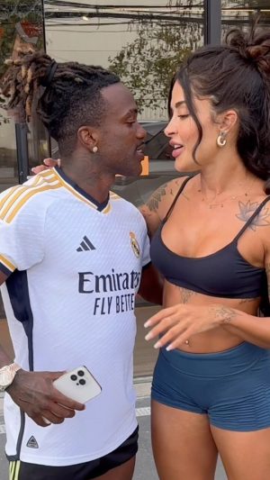 Aline Campos Instagram - Sério que você ver só isso amor ? ❤️😂