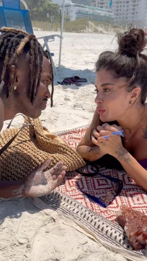 Aline Campos Instagram - Volta amor ?🥹❤️