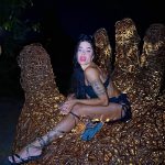 Aline Campos Instagram - de câmeras diferentes.. não sei qual efeito gostei mais..😅 e vc? saudade de Noronha🖤 Bar do Meio Noronha