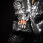 Aline Campos Instagram - Indo buscar um prêmio especial por toda entrega do meu coração aqui pra vcs. Um prêmio que não é só meu, mas nosso. Eu AMO VCS!🖤 @trofeuinfluenciadigital . @philippplein @philipppleinriodejaneiro 💄📸 @ygormarques Rio de Janeiro, Rio de Janeiro